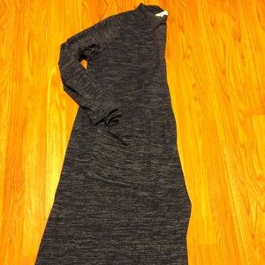 Large gray LuLaRoe Sarah sweater